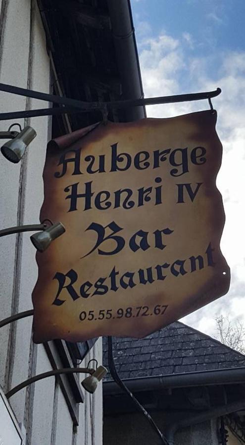 Segur-le-Chateau Auberge Henri IV מראה חיצוני תמונה