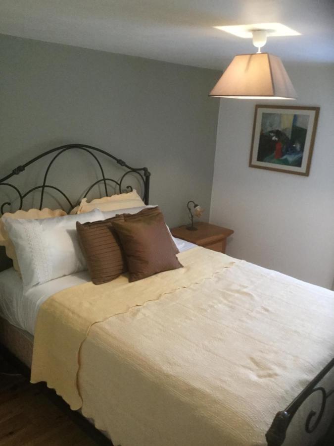 Segur-le-Chateau Auberge Henri IV מראה חיצוני תמונה