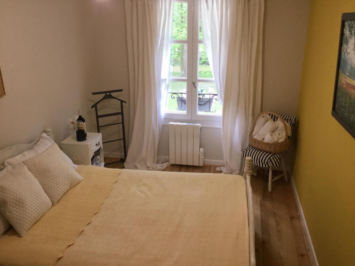 Segur-le-Chateau Auberge Henri IV מראה חיצוני תמונה